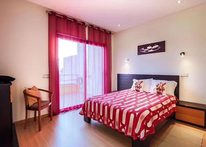 V4, Jardins Branqueira3 Near Beach,