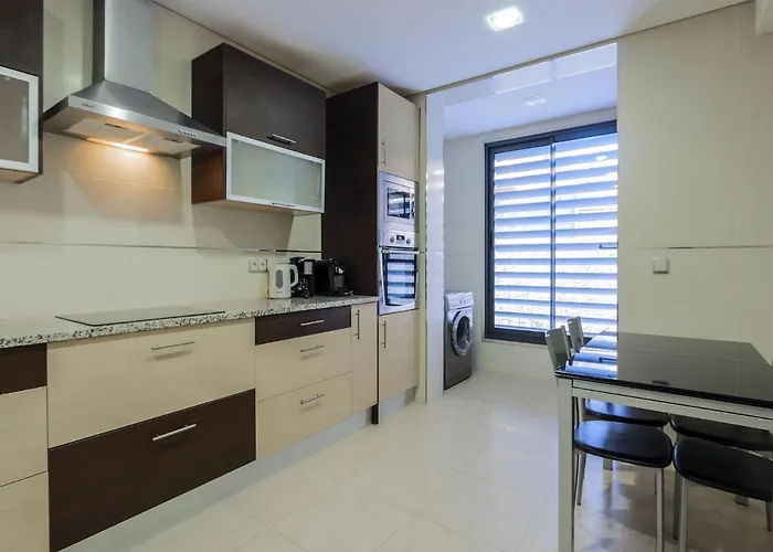 V4, Jardins Branqueira3 Near Beach, Βίλα