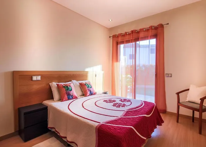 V4, Jardins Branqueira3 Near Beach, Βίλα *